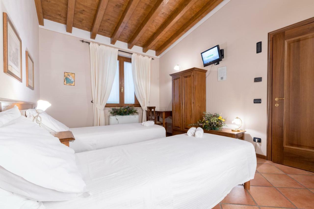 Bed and Breakfast Le Rondini à Bagnolo Mella Extérieur photo